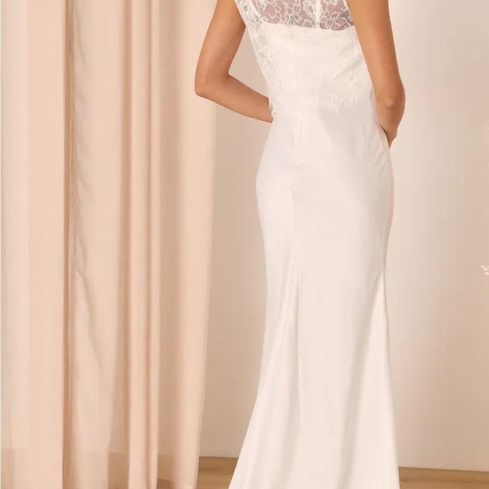 Elegant White Lace Evening Gown